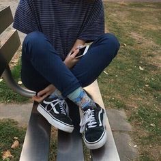 Vans Verdes, Vans Slip On Outfit, Vans Shoes Outfit, Vans Wallpaper, Vans Oldschool, Outer Outfit, Estilo Vans, Simple Ootd, Vans Ultrarange