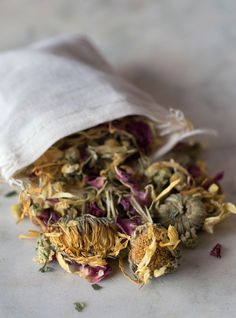 Mabon Ritual, Herbal Bath Recipes, Ritual Herbs, Bath Tea Bags, Herbal Bath Salts, Herbal Bath Tea, Tub Tea, Bath Recipes, Bath Tea