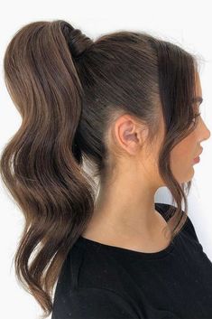 Tail Hairstyle, Curly Hair Ponytail, Ponytail Hairstyles Easy, High Ponytail, Hair Ponytail Styles, Penteado Cabelo Curto