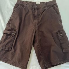 Pacific Flyer Synce 1922 Pacific Flyer Synce 1922 Men's Cargo Shorts Size: 32 Color Brown 100% Cotton Get Ready For Any Occasion With These Pacific Flyer Men's Cargo Shorts. Made Of 100% Cotton And Featuring A Solid Pattern With A Brown Color, These Shorts Are Perfect For Casual, Workwear, Or Business Occasions. The Zip Closure And Many Pockets Make Them Both Stylish And Practical, While The Medium Fabric Wash Ensures Easy Maintenance. These Shorts Are Available In Size W32 With A Regular Fit, A Tyler Concert, Brown Cargo Shorts, Mens Cargo Shorts, Mens Fits, Oc Stuff, Mens Shorts Outfits, Grunge Clothes, Duo Halloween Costumes, Summer Icon