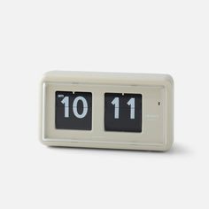 an alarm clock with the numbers ten 11