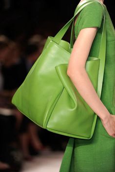 Style Vert, Green Collection, Handbag Heaven, Simple Green, Fashion Plates, Arm Candy, Beautiful Bags