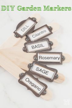 wooden clothes pins with name tags on them that say diy garden markers and basil rosemary sage oregano