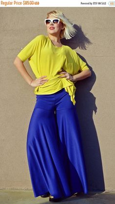 VENTA 25% de descuento extravagante azul pantalones pantalones https://www.etsy.com/listing/495147047/sale-25-off-extravagant-blue-pants-royal?utm_campaign=crowdfire&utm_content=crowdfire&utm_medium=social&utm_source=pinterest Summer Stretch Wide Leg Elastane Pants, Stretch Wide Leg Elastane Pants For Summer, Stretch Elastane Wide Leg Pants For Summer, Blue Stretch Harem Pants For Spring, Trendy Summer Stretch Harem Pants, Trendy Stretch Harem Pants For Summer, Summer Wide Leg Elastane Pants, Versatile Stretch Harem Pants For Spring, Bold Straight Pants