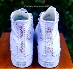 Quince Decorations, Wedding Converse, Sneakers Athletic, Quince, Athletic Shoes, Converse, Crystals, Sneakers, High Quality