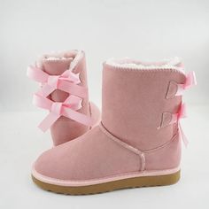 The Coquette Bow Winter Boots are the epitome of winter charm, combining chic design with cozy warmth. These boots are the perfect choice for those who seek both style and comfort during the colder months, offering a delightful blend of elegance and coziness. Pink Snow Boots, Cute Snow Boots, Boots With Bows, Cottagecore Dark Academia, Cottagecore Dark, Girl Grunge, Leather Snow Boots, Pretty Shoes Sneakers, Pink Snow