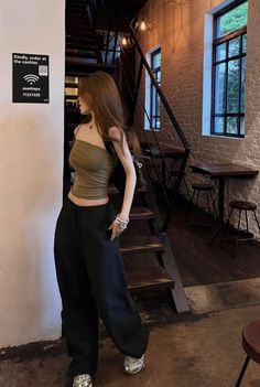 Pambahay Outfits, Simple Baddie Outfits, Semi Formal Mujer, Korean Fits, Downtown Outfits, 가을 패션, Edgy Outfits