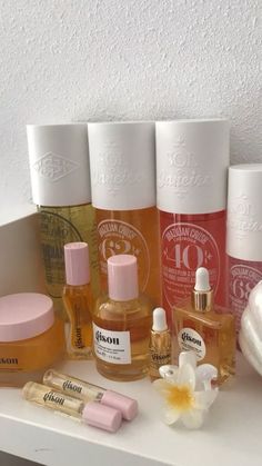 Sol de Janeiro Gisou Sephora Skin Care, Smink Inspiration, Pretty Skin Care, Skin Care Items, Pretty Skin, Cc Cream, Perfume Collection, Makeup Essentials, Fragrance Mist