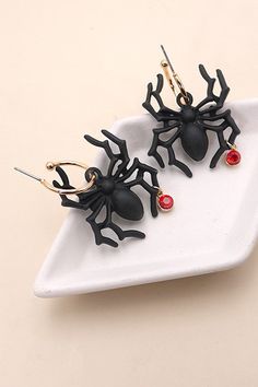 How fun is this spider for Halloween spider earrings. This will be perfect on your Halloween costume.matching necklace: 10N3060102DIMENSION length: 1.75"width: 1" earring back: Postmetal finish: Gold Platingproduct: Lead & Nickel Compliantanti-tarnish: Double E-coating Spider For Halloween, Halloween Costume Matching, Spider Earrings, Post Metal, Sunglass Chain, Wall Accessories, Halloween Spider, Steel Necklace, Matching Necklaces