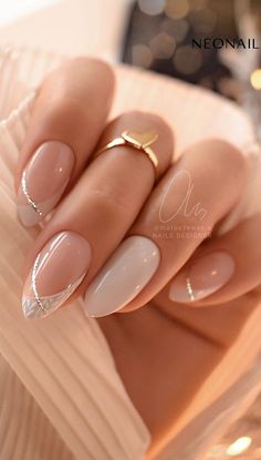 @matuszewsk.a Ongles Beiges, Colorful Nails, White Nail Designs, Bride Nails, Bridal Nails, Prom Nails, Nail Arts, Artificial Nails, Nail Accessories