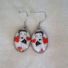 pair of betty boop and hearts motif earrings 2 possible dimensions 1.3x1.8cm and 1.8x2.5cm made by me from the printing of the image to the assembly of the different elements, it is important to me to create beautiful, unique and quality jewelry stainless steel support, quality product Ear Jacket, Earring Patterns, Heart Patterns, Betty Boop, Quality Jewelry, Heart Earrings, Labour Day, Etsy Earrings, Birthday Gifts