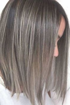 Popelavá Blond, Grey Balayage, Highlights Silver, Gray Highlights, Gray Balayage, Colored Hair Tips, Ash Hair, Ash Blonde Balayage, Ash Brown Hair