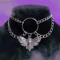 Gothic Choker for Women Men Silver Vintage Skull Pendant Necklace Trend Witch Jewelry Moth Charm Silver Chain Necklace New 2022 Choker Ideas, Creepy Aesthetic, Moth Pendant, Deaths Head, Goth Stuff, Goth Things, Gothic Choker, O Ring Choker, Goth Outfit