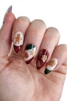 ✨With this set of Christmas cookie waterslide nail decals you will make the most amazing Christmas themed nails this year!✨ SIZE: The size of the water slide nail decal sheet with Christmas cookies is 9,6 x 6,6 cm (3,8 inch x 2,6 inch). WHAT YOU GET: This listing is for one sheet of high quality waterslide nail decals with Christmas gingerbread cookies. Tattoorary offers high quality waterslide nail decals. Application directions are included in your package. Nail Tattoos, Tattoo Sheet, Themed Nails, Candy Cane Nails, Red Christmas Nails, Tree Nails, Fall Nail Trends, White Glitter Nails, Holiday Nail Designs