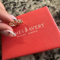 Great Condition Size 7 Original Price Is $240+ James Avery Jewelry, James Avery, 7 Rings, Ring Color, Womens Jewelry Rings, Artisan Jewelry, Heart Ring, Size 7, Women Jewelry