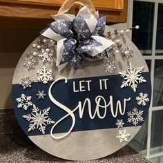 Let It Snow With Painted Stripe - Etsy Let It Snow Round Wood Sign, Tire Decoration, Winter Door Hanger, Winter Wood Crafts, Round Wreaths, Wood Wreath, Wooden Door Signs, Winter Door, Handmade Christmas Crafts