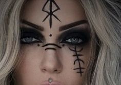 Witch Makeup Easy Simple, Nordic Witch Aesthetic, Viking Eye Makeup, Celtic Witch Makeup, Nordic Face Paint, Halloween Makeup Simple Easy, Rune Makeup, Skyrim Makeup, Runes Makeup