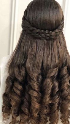 Hair Style For Graduation Girl, Two Plates Hairstyles, Haircut Ideas For Long Hair, String Top