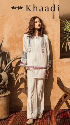 Pakistani Kurta Designs, Style 2025, Insta Reel, Casual Cotton Dress, Pakistani Kurta, Winter Suits, Kurta Style, Casual Indian Fashion, Pakistani Fancy Dresses