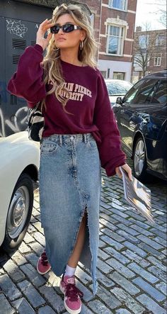 Looks Adidas, Casual Sporty Outfits, Rok Outfit, Denim Skirt Outfits, Rock Outfit, Mode Casual, Looks Street Style, Sporty Outfits