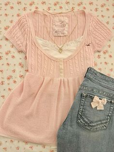 Adorable Outfits For Women, Coquette Fall Outfits Pink, Babydoll Sweater Hollister, Coquette Babydoll Top, Pink Henley Top, Coquette Lululemon Outfits, Hollister 2000s Aesthetic, Vintage Hollister Outfits, Soft 2000s Aesthetic