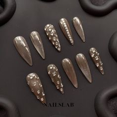 Mocha Rhinestone Press On Nails Hey there, beautiful! Are you ready to add a touch of sparkle and style to your life? Look no further than our Press-On Nails. We've got something special in store for you. Each order includes： 1x Mini Nail File 1x Nail Buffer  2x Sheets of Nail Adhesive Tabs  1x Step-by-Step Guide  Sizing: Our nails are available in various sizes. Refer to our guide or contact us for customized sizing. Effortless Removal: Soak your hands in warm water for about 3 minutes. Use the Nails Sparkling, Get Glam, Studded Nails, Sparkle Nails, Trendy Nail Art, Nail Buffer, Autumn Nails, Buy 2 Get 1 Free, Us Nails