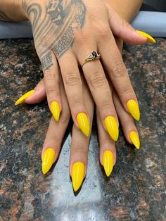 Summer Pointy Nails, African Soap, Nail Laquer, Secret Nails, Yellow Nail Art, Yellow Nails Design, Pointy Nails, Stiletto Nails Designs