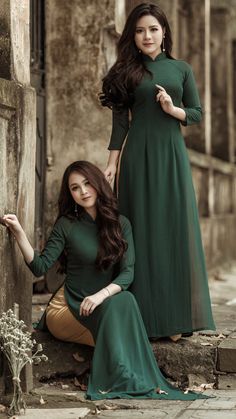 Vietnamese long dress Vietnamese Fashion, Vietnamese Traditional Dress, Royal Dresses, Indian Designer Wear