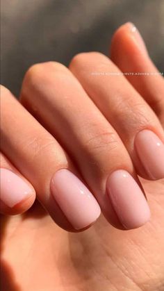 Discover the best bridesmaid nails ideas that you will absolutely love. Get inspired for your wedding day with stunning nail designs. Square Oval Nails, Natural Nails Manicure, Work Nails, Classic Nails, Cute Gel Nails, Her Nails