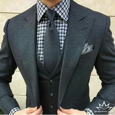 Mens 3 Piece Suits, Shirt Outfit Men, Slim Fit Blazer, Suit Shirt, 2016 Menswear, Men With Street Style, Grey Suit, Tweed Suits, Men’s Suits