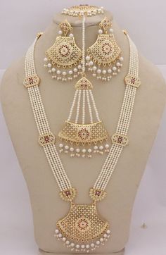 Luxury Bollywood Bridal Necklace With Round Beads, Luxury Hand Set Elegant Temple Necklace, Luxury Hand Set Temple Necklace For Wedding, Luxury Bollywood Beaded Necklaces For Wedding, Luxury Bridal Necklace For Puja With Intricate Design, Luxury Bollywood Beaded Necklace As Gift, Luxury Elegant Necklace For Puja, Luxury Intricate Bridal Necklace For Puja, Luxury Traditional Long Necklace