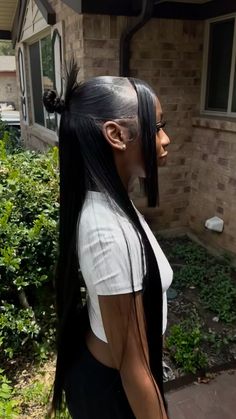 Poney Tale Hairstyle For Black Women, Slick Ponytail Black Women, Bun With Bangs Black Women, Ponytails Black Women, Bang Hairstyles Black Women, Cute Ponytails For Black Women, Easy Down Hairstyles, Pin Up Hairstyles For Black Women, Hair Inspo Hairstyles