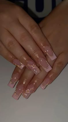 nail inspo, pink nails, glitter nails Sweet 16 Nails, Quince Nails, Bad Nails, Quinceanera Nails, Crazy Nail Designs, Gold Acrylic Nails, French Manicures, Nail Trend