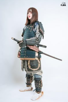 Cosplay Warrior Women, Pose Reference Warrior, Samurai Clothes Reference, Samurai Historical, Samurai Pose Reference, Samurai Pose, Samurai Clothes, Samurai Reference