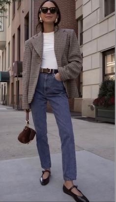 J Crew Office Outfit, Mary Jane Flats Outfit, Shoes Outfit Ideas, Mary Jane Outfit, Mary Janes Outfit, Mary Jane Shoes Outfit, Iconic Shoes, Flats Outfit, Outfit Chic