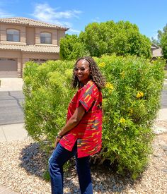 New red and black African print cotton top for women. Our women's long kaftan top is a loose, high-low style for fun wear. Easy to wear, effortlessly cute, and classy. This cool Ronke top will be specially handcrafted for you upon purchase.  Wear this fun Kaftan top over pants, skirts, shorts, or jeans.  FEATURES -  High-low hem, side slits, and cute split neckline design. This item will be specially handcrafted for you upon purchase. We appreciate your including your bust, waist, and hip measurements at checkout otherwise, we will use the measurements listed with the size you selected. Approx Length: Front- 29.5", Back - 31" The model is 5'7" Modifications for no extra charge: Make top shorter Lower or higher neckline  Longer or shorter side slits  To purchase, select size, color, and che Black Top Summer, Kaftan Top, Long Kaftan, High Low Blouse, Neckline Designs, Festival Tops, African Print Fabric, Red Blouses, Long Blouse