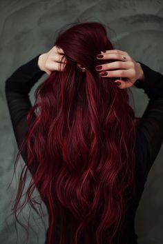 Discover 21 gorgeous dark red hair color ideas to transform your look! 🔥❤️ #DarkRedHair #HairColorIdeas #HairInspiration #BoldHair #ColorTrends Hair Colors Red, Red Halo Hair, Dark Red Hair Color Ideas, Black And Red Hair, Pelo Color Vino, The Wet Look, Wine Hair Color, Dark Red Hair Color