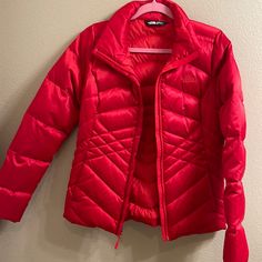 The North Face Jacket Size S In Great Condition Beautiful Red Color Red The North Face Puffer, The North Face Jacket, The North Face Jackets, North Face Jackets, North Face Jacket, Red Color, North Face, The North Face, Puffer