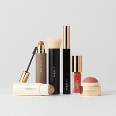 Merit 5 Minute Morning, Merit Makeup, Must Have Makeup Products, Stalking Stuffers, Merit Beauty, Smudge Proof Mascara, Minimalist Skincare, Expensive Makeup, Travel Skincare