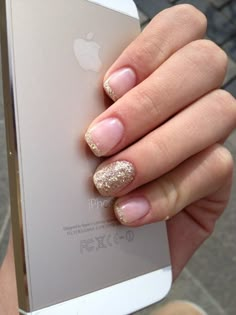 Gold nails Silver And Gold Gel Nails, Light Pink With Gold Nails, Pink Nails Gold Tips, Gold Nails Shellac, Short Nail Designs Gold, French Nails With Gold Accent, Gold Shellac Nails, Gold Accent Nail Design, Gold Tip Nails French