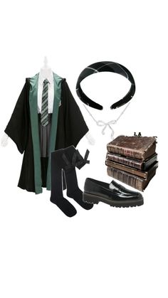 slytherin harry potter robe Slytherin Girl Outfit, Cute Slytherin Outfits, Slytherin Outfit Ideas, Slytherin Inspired Outfits, Bookworm Clothes, Slytherin Uniform, Slytherin Costume, Slytherin Clothes, Slytherin Outfit