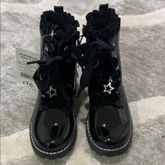 Brand New, Girls Zip Down Black Boots With Star Accents! Black Round Toe Boots For School, Cute Black High-top Boots, Cute Black Lace-up Boots, Black Majorette, Majorette Boots, Girls Black Boots, Swag Shoes, Girls Black, Winter Boot