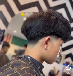 Haircut Mens Medium, Low Fade Haircut Mens Medium, Haircut For Men Straight Hair, Short Hair Wavy Hair, Low Fade Haircut Mens, Men Straight Hair, Taper Fade Long Hair, Men Short Hair Fade, Buzz Fade