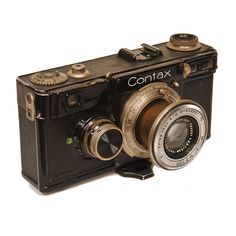 an old fashioned camera is shown on a white background with the words contax printed on it