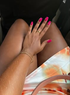 Baby Pink Nails Black Women, Short Plain Nail Ideas, Nail Inspo Black Women, Simple Acrylic Nails, Work Nails, Glow Nails, Acrylic Nails Coffin Short