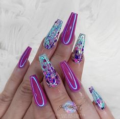 Pinterest: @ prettiiegorgeous ♥ Glittery Nails, Play Piano, Nice Nails, Cute Acrylic Nail Designs, Her Nails, Glow Nails, Nail Envy, Coffin Nails Long, Shellac Nails