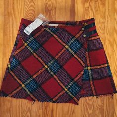 Perfect Fall Plaid Wrap Skirt From Urban Outfitters New With Tags Never Worn Marked As A Size L But Fits More Like A M Measurements Are As Followed, Layed Flat: Waist: 12 Hip: 15.25 Length: 13 Skirt Is Lined. See Photos Would Be Very Cute With Cropped Black Turtleneck And Thigh High Black Boots! There Are No Issues Or Flaws To Note! Offers Are Welcome Cropped Black Turtleneck, Mini Plaid Skirt, Thigh High Black Boots, Plaid Wrap Skirt, High Black Boots, Style Bundle, Urban Outfitters Skirt, Checkered Skirt, Autumn Inspired