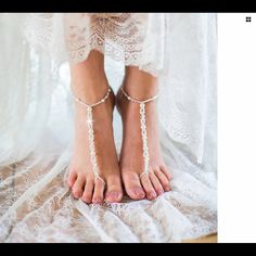 Fabulous Pair Of Barefoot Sandals. Handmade With Pearls & Crystals. Comes In A Gift Box Wedding Shoes Pearl, Crystal Barefoot Sandals, Foot Jewelry Beach Wedding, Bohemian Wedding Jewelry, Pearl Barefoot Sandals, Bridal Foot Jewelry, Beach Wedding Accessories, Barefoot Sandals Wedding, Beach Wedding Sandals Barefoot