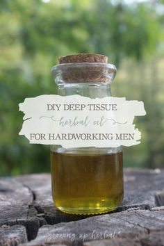 DIY Deep Tissue Herbal Oil For Hardworking Men | Growing Up Herbal | Here’s an herbal recipe to help soothe sore, achy muscles (and more). Perfect for the hardworking man in your life! Herbal Oil Recipes, Hardworking Man, Cooking With Turmeric, Natural Healing Remedies, Diy Remedies, Herbal Oil, Natural Therapy, Homemade Remedies