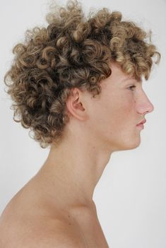 Long Curly Hair Men, Men's Curly Hairstyles, Male Haircuts Curly, 90s Grunge Hair, Men's Long Hairstyles, Blonde Curls, Cool Hairstyles For Men, Boys With Curly Hair, Permed Hairstyles